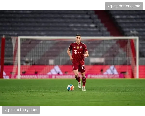 拜仁小将恩迪亚耶：德甲首秀的战术适应与表现